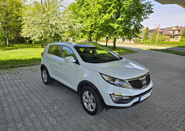 Kia Sportage cena 45999 przebieg: 178000, rok produkcji 2010 z Olkusz małe 137